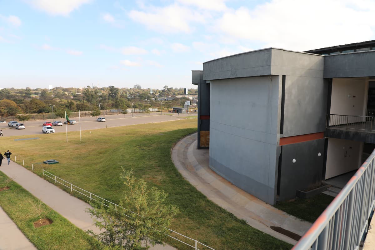 LMMU Campus